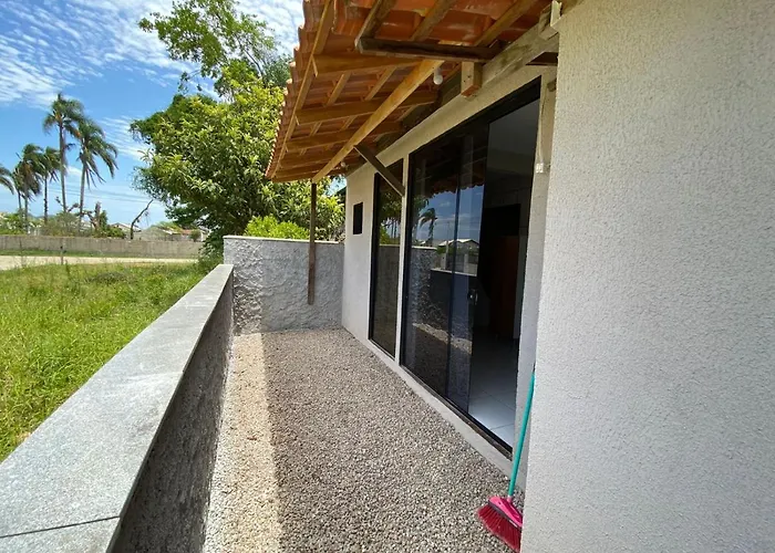 Casa Geminada Em Zimbros