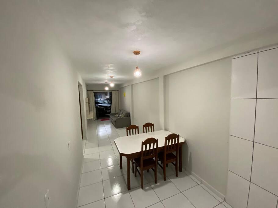 Casa Geminada Em Zimbros Bombinhas