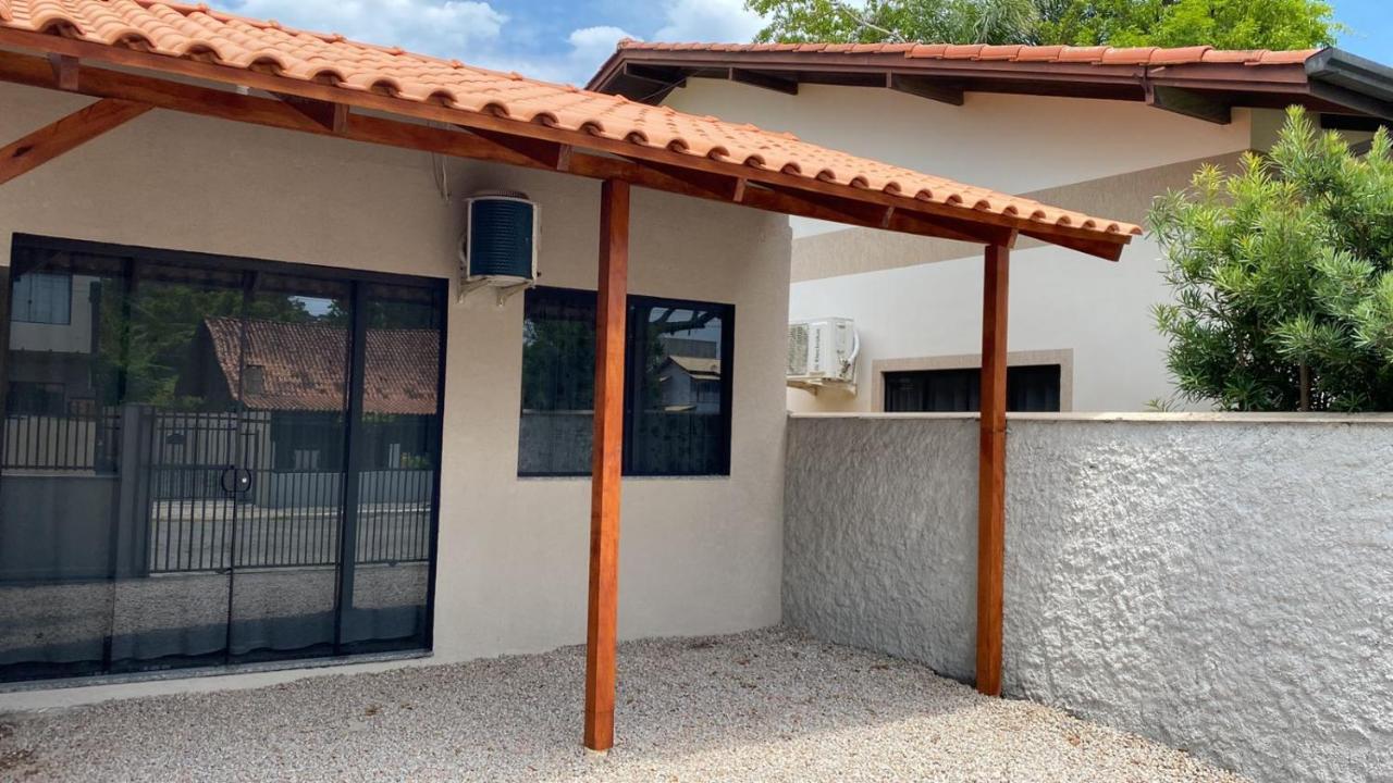 Holiday home Casa Geminada Em Zimbros Bombinhas